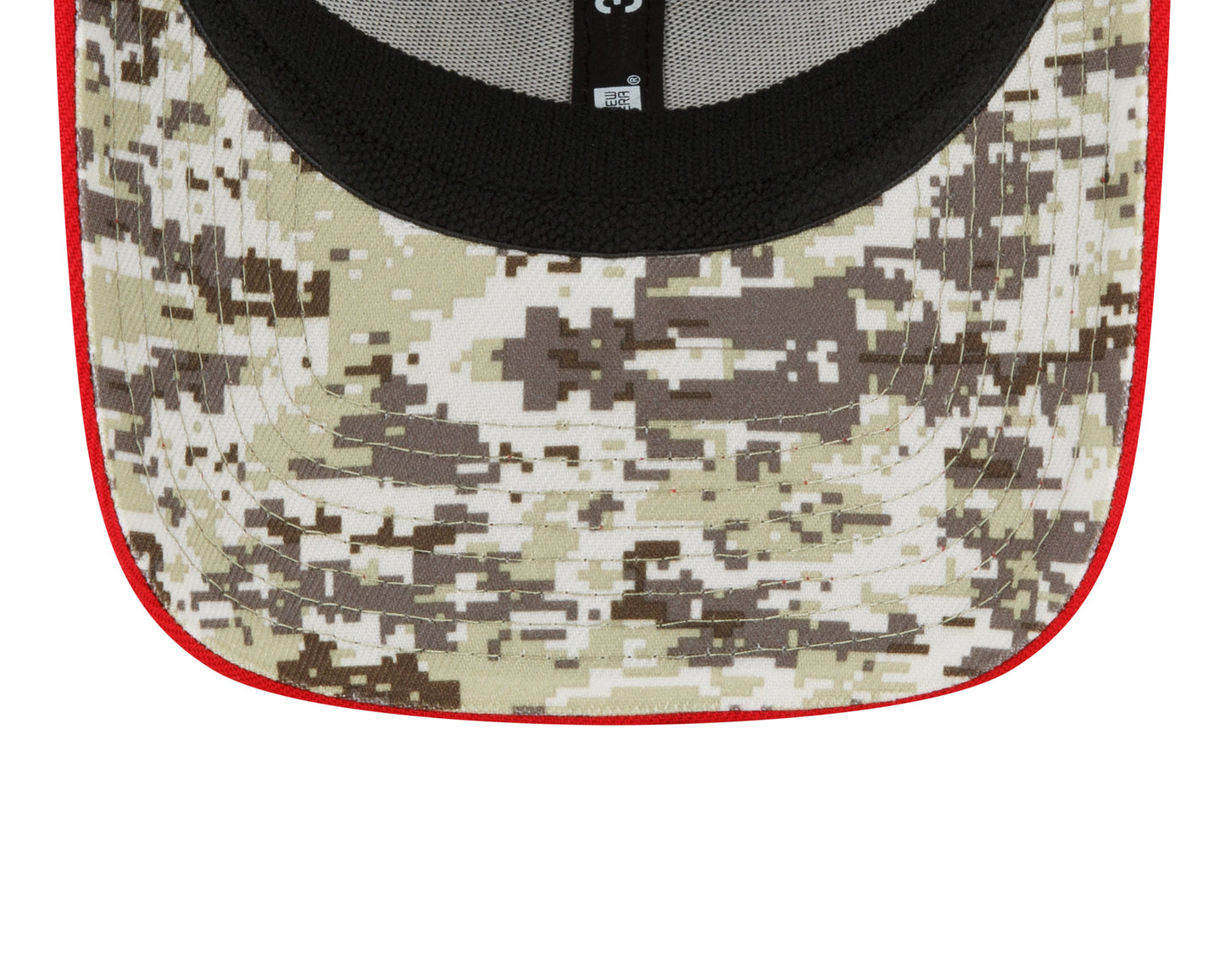 Men's Tampa Bay Buccaneers New Era Black 2022 Salute to Service 39THIRTY Flex Hat