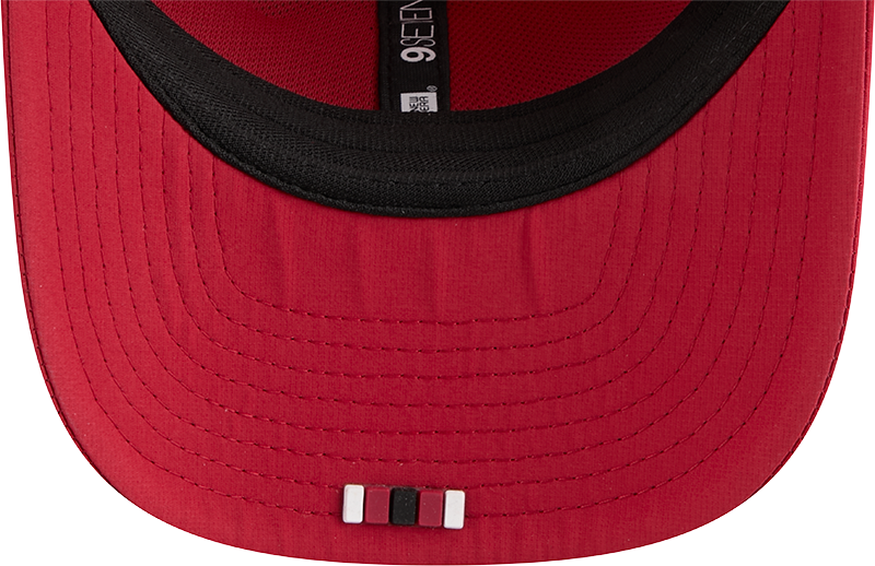 Men's Arizona Cardinals New Era Red 2025 Sideline 9SEVENTY Trucker Adjustable Hat