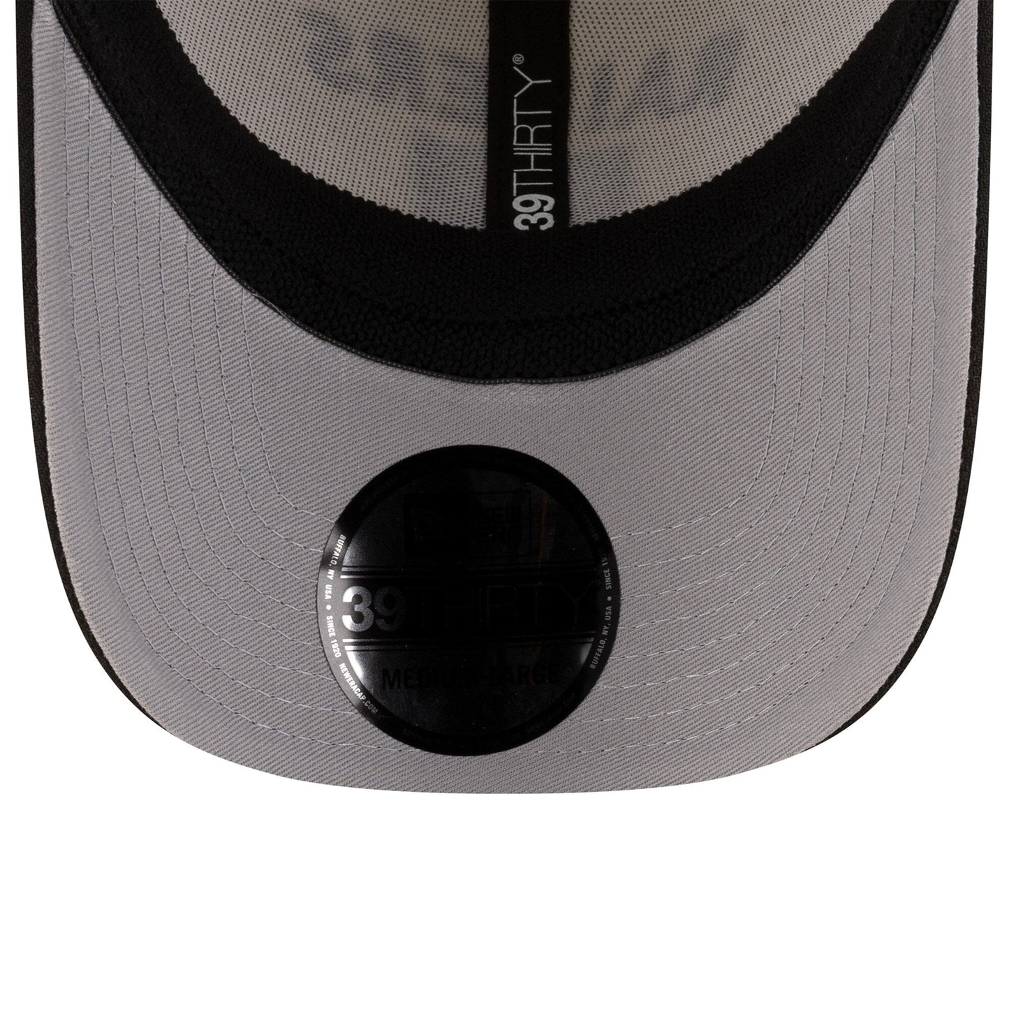 Men's Las Vegas Raiders New Era 2025 NFL Draft Chrome 39THIRTY Flex Fit Hat