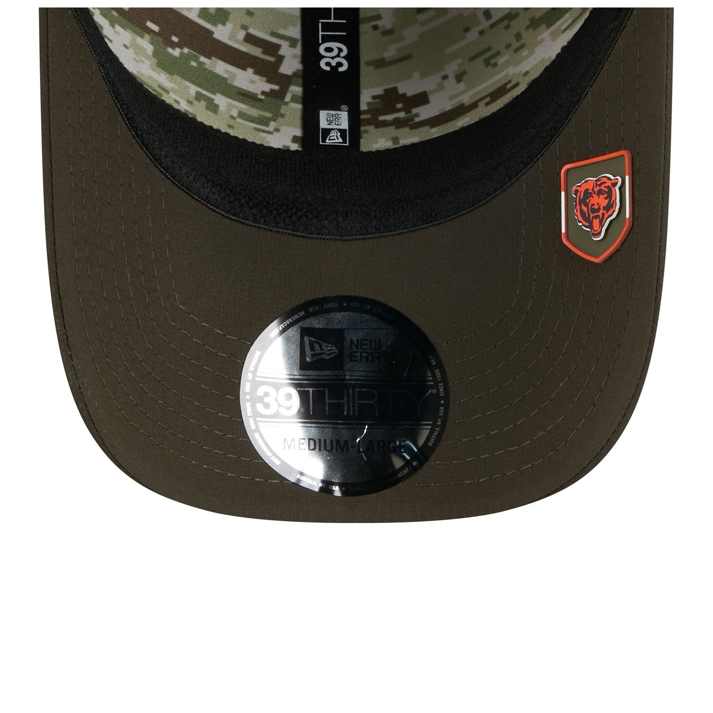 Men's New Era Green Chicago Bears 2025 Salute to Service 39THIRTY Flex Hat