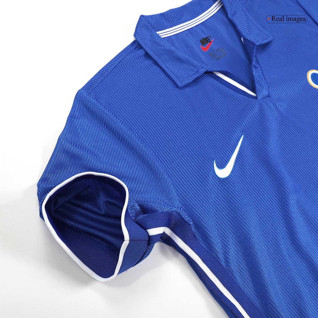 Retro BAGGIO R. #18 1998 Italy Home Football Shirt