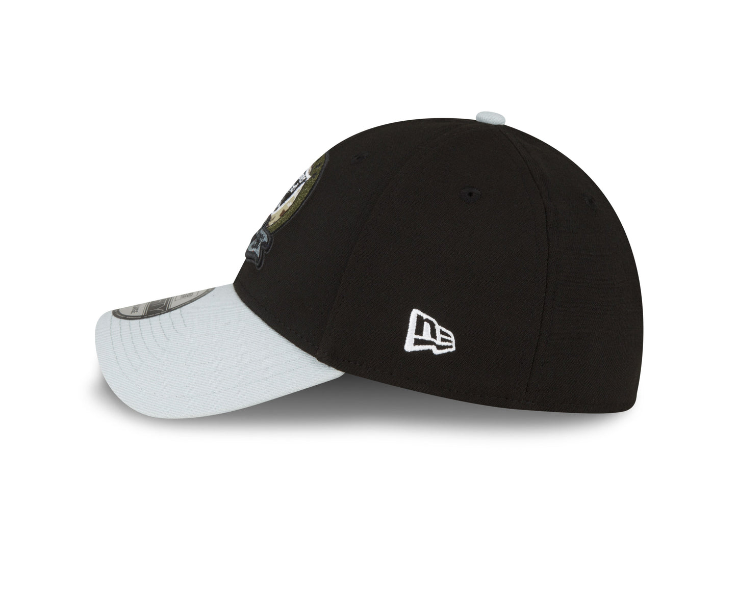 Men's Las Vegas Raiders New Era Black 2022 Salute to Service 39THIRTY Flex Hat