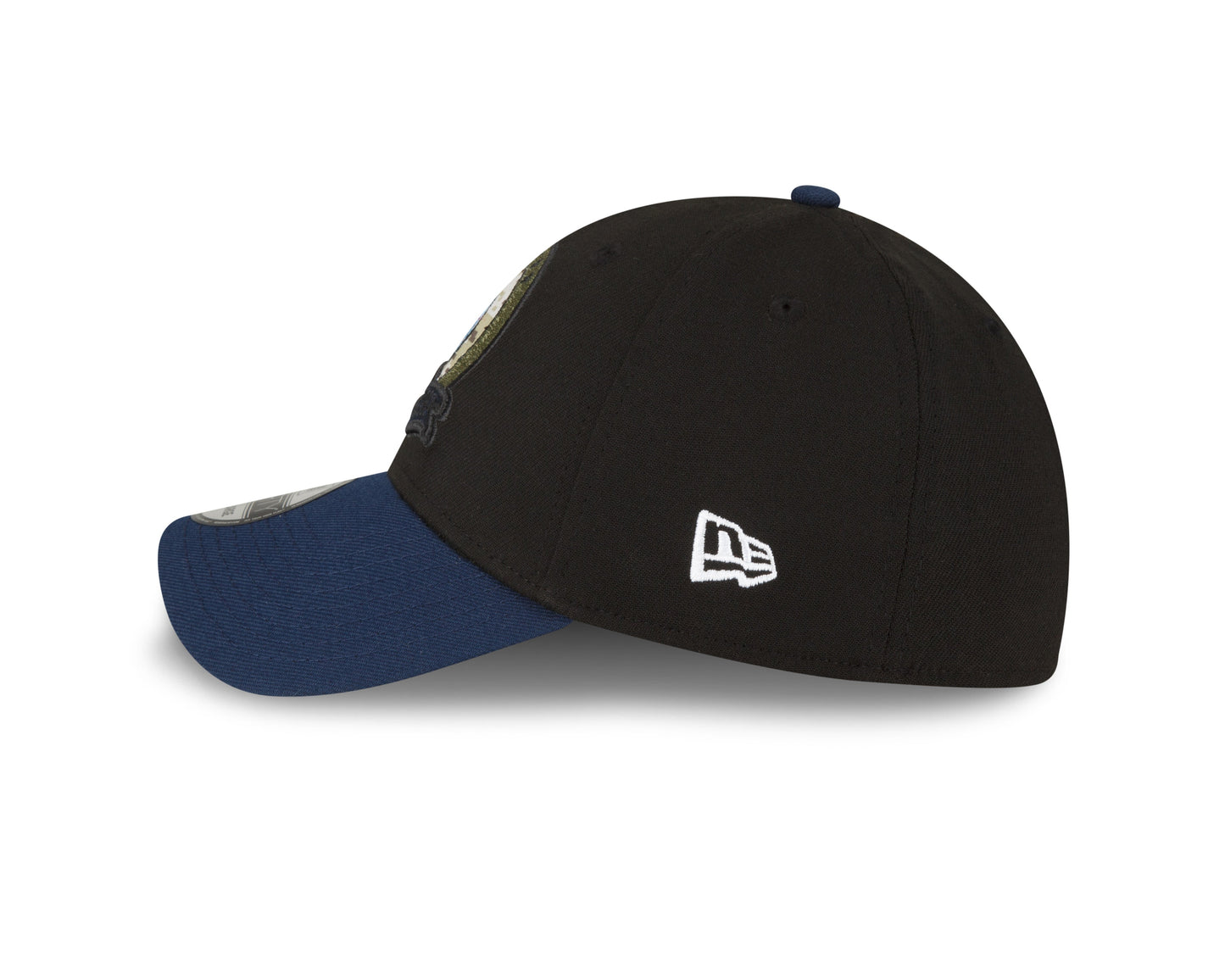 Men's Tennessee Titans New Era Black 2022 Salute to Service 39THIRTY Flex Hat