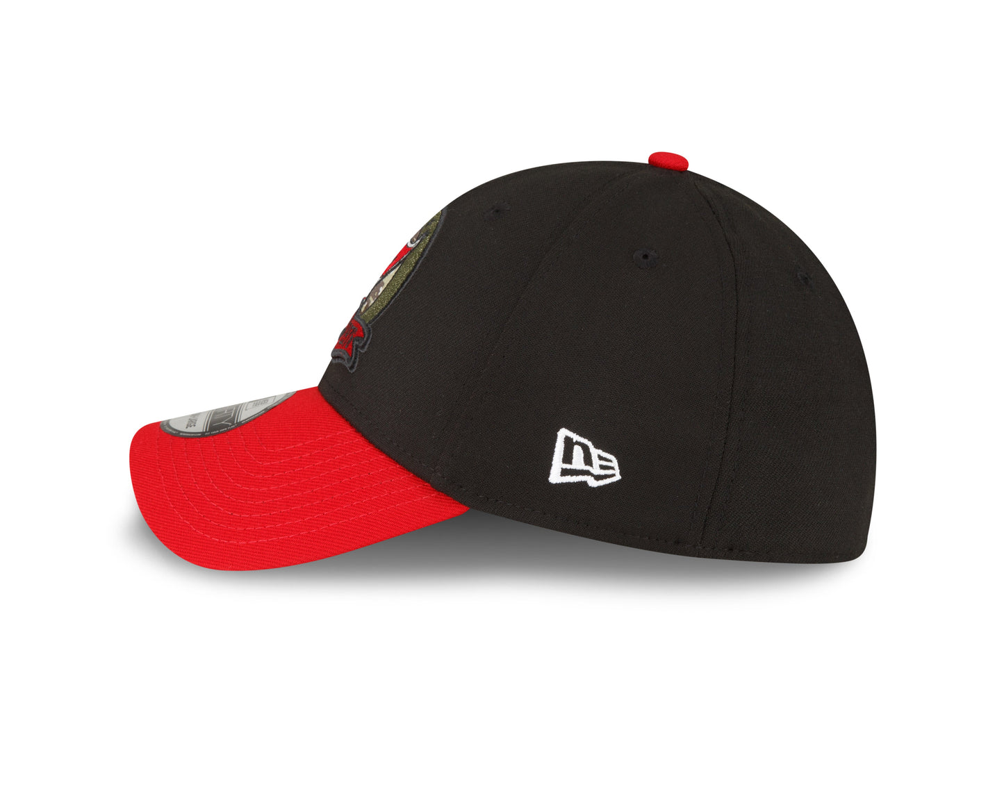 Men's Tampa Bay Buccaneers New Era Black 2022 Salute to Service 39THIRTY Flex Hat
