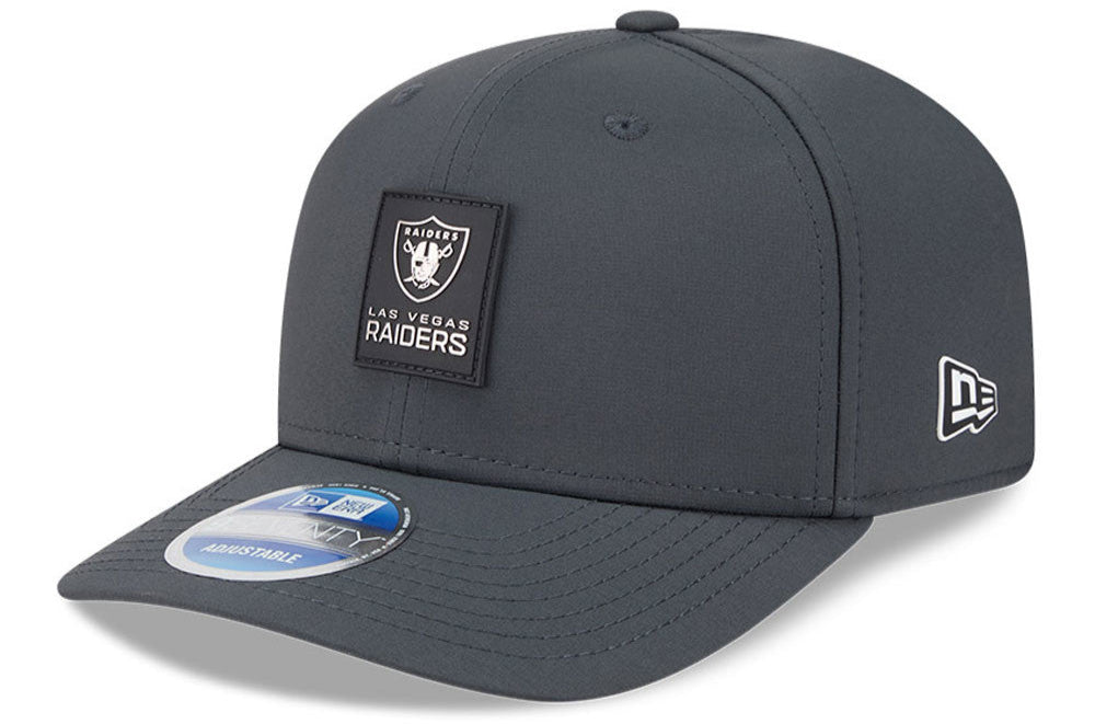 Men's Las Vegas Raiders New Era Graphite 2025 Sideline 9SEVENTY Cold Adjustable Hat