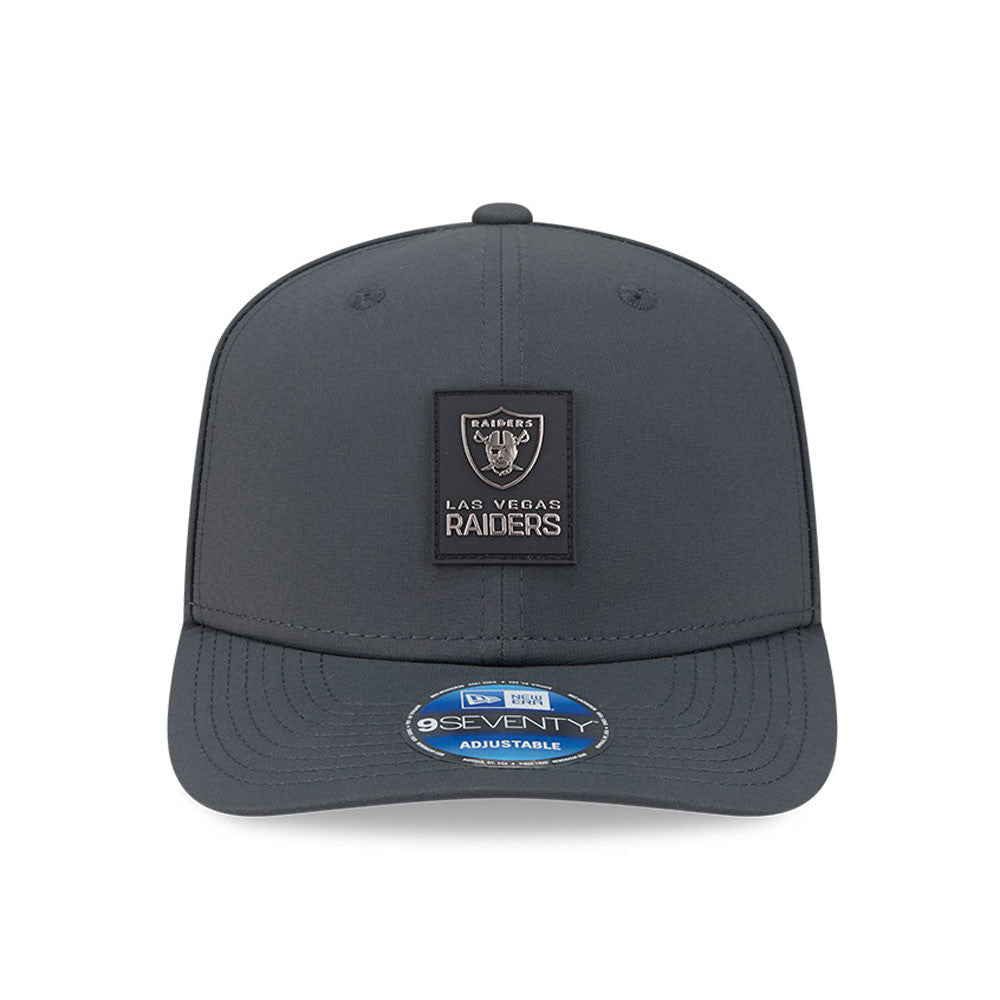 Men's Las Vegas Raiders New Era Graphite 2025 Sideline 9SEVENTY Cold Adjustable Hat