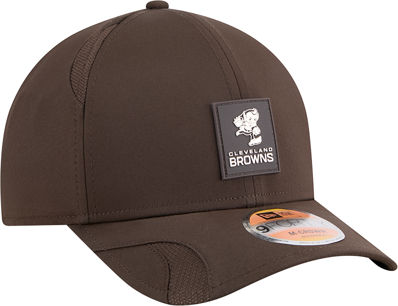 Men's Cleveland Browns New Era Brown 2025 NFL Sideline Heat 9FORTY M-Crown Adjustable Hat