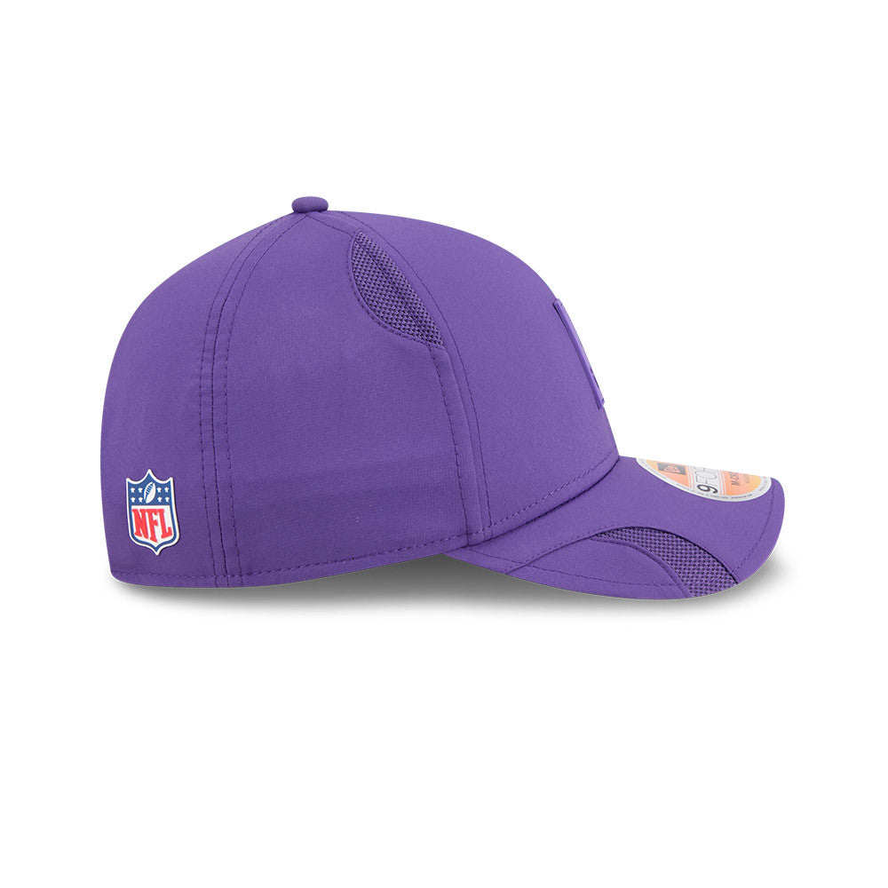 Men's Minnesota Vikings New Era Purple 2025 NFL Primary Logo Sideline Heat 9FORTY M-Crown Adjustable Hat