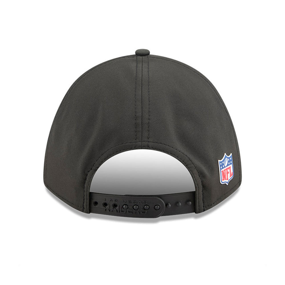 Men's Las Vegas Raiders New Era Black 2025 NFL Primary Logo Sideline Heat 9FORTY M-Crown Adjustable Hat
