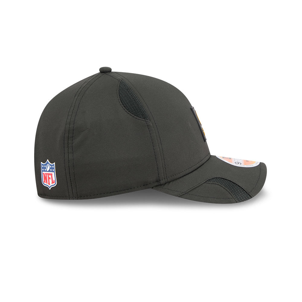 Men's Pittsburgh Steelers New Era Black 2025 NFL Primary Logo Sideline Heat 9FORTY M-Crown Adjustable Hat