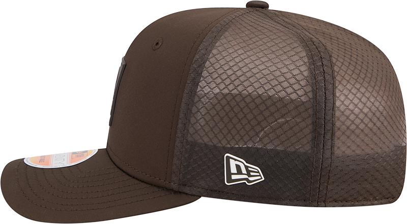 Men's Cleveland Browns New Era Brown 2025 Sideline 9SEVENTY Trucker Adjustable Hat