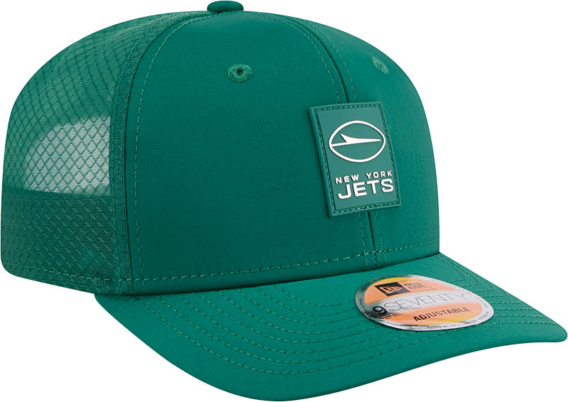 Men's New York Jets New Era Green 2025 Sideline 9SEVENTY Trucker Adjustable Hat
