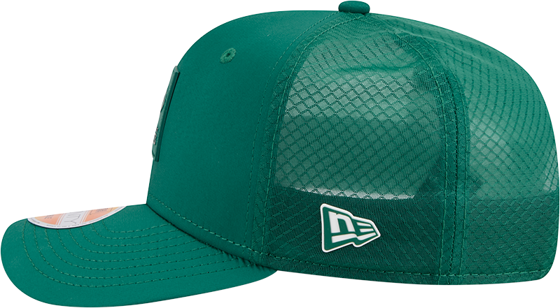Men's New York Jets New Era Green 2025 Sideline 9SEVENTY Trucker Adjustable Hat