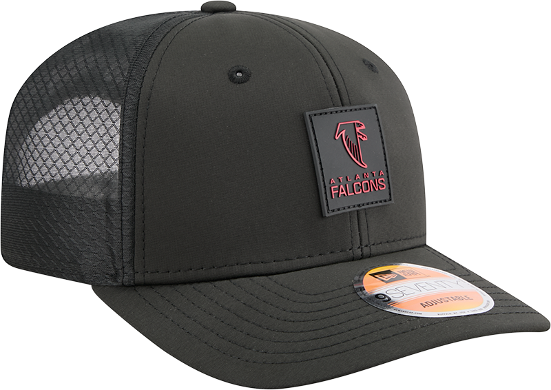 Men's Atlanta Falcons New Era Black 2025 Sideline 9SEVENTY Trucker Adjustable Hat