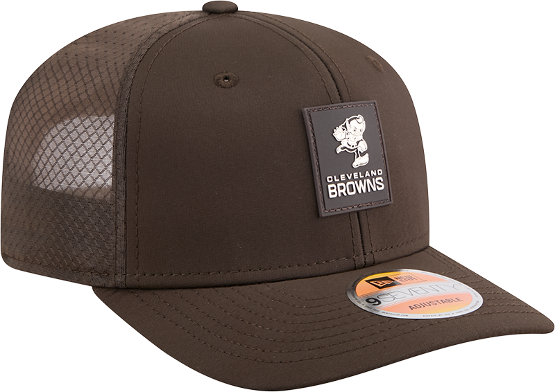 Men's Cleveland Browns New Era Brown 2025 Sideline Brownie 9SEVENTY Trucker Adjustable Hat