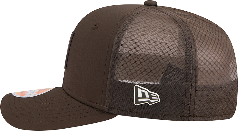 Men's Cleveland Browns New Era Brown 2025 Sideline Brownie 9SEVENTY Trucker Adjustable Hat