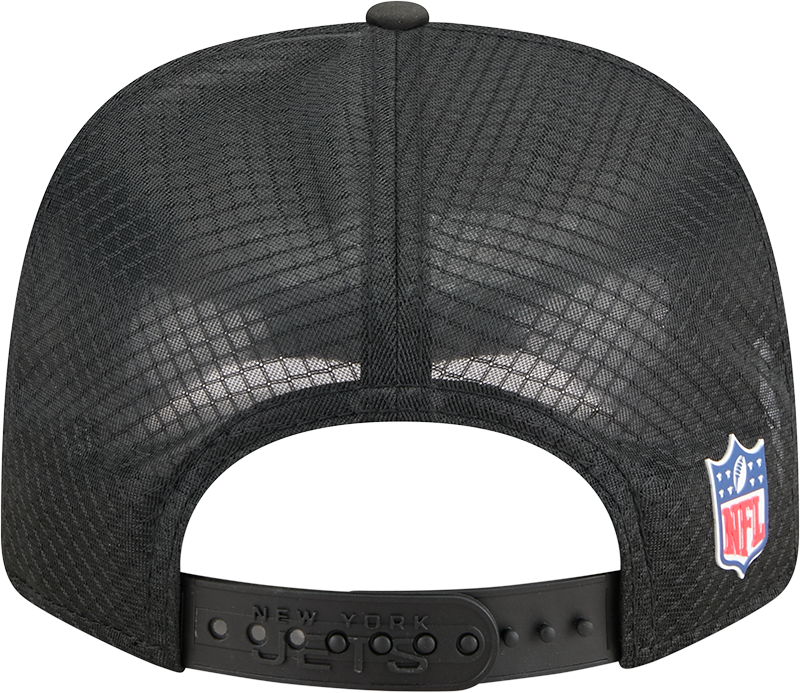 Men's New York Jets New Era Black 2025 Sideline 9SEVENTY Trucker Adjustable Hat