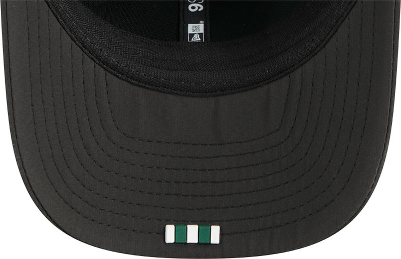 Men's New York Jets New Era Black 2025 Sideline 9SEVENTY Trucker Adjustable Hat