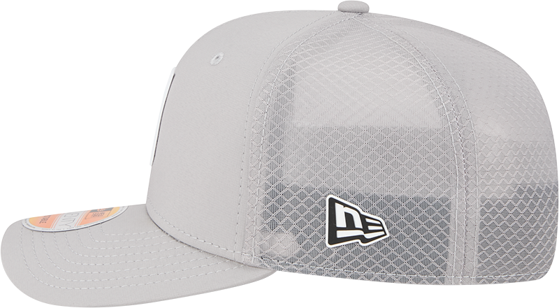 Men's Las Vegas Raiders New Era Gray 2025 NFL Sideline Heat 9SEVENTY Adjustable Hat