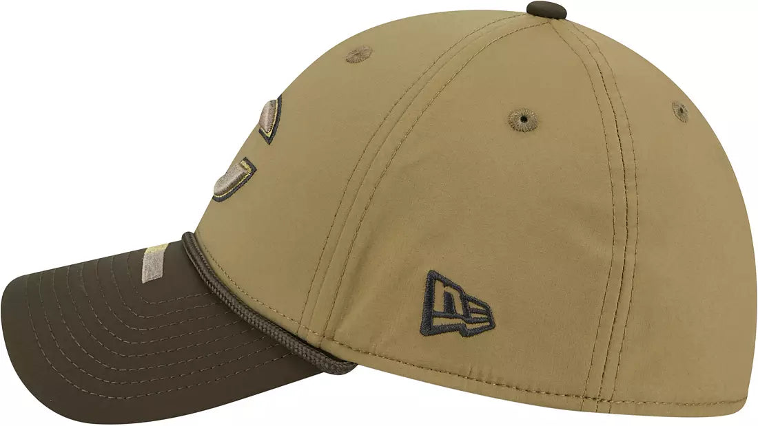 Men's New Era Green Chicago Bears 2025 Salute to Service 39THIRTY Flex Hat-C Logo