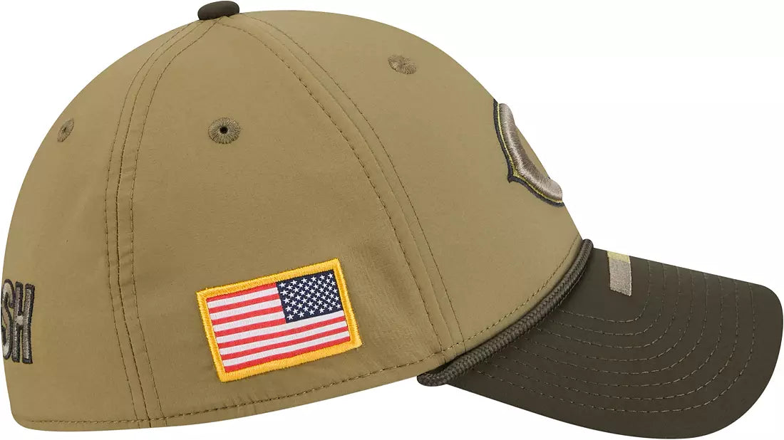 Men's New Era Green Chicago Bears 2025 Salute to Service 39THIRTY Flex Hat-C Logo