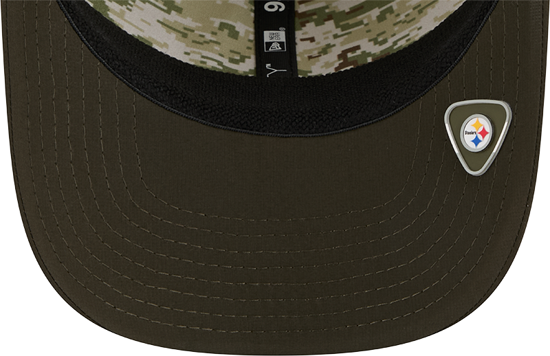 Men's Pittsburgh Steelers New Era Green 2025 Salute To Service Sideline 9SEVENTY Trucker Adjustable Hat