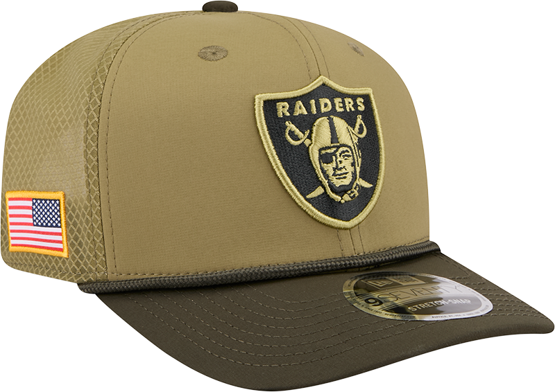 Men's Las Vegas Raiders New Era Green 2025 Salute To Service Sideline 9SEVENTY Trucker Adjustable Hat