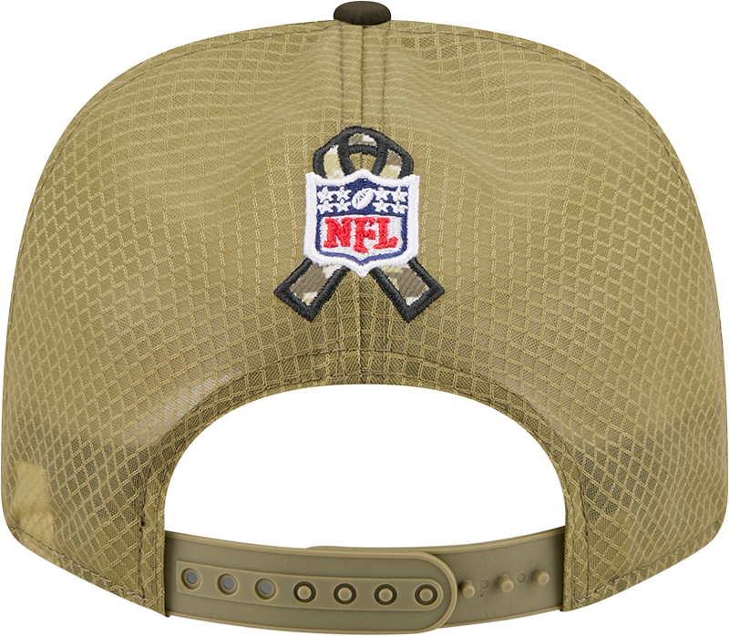 Men's Las Vegas Raiders New Era Green 2025 Salute To Service Sideline 9SEVENTY Trucker Adjustable Hat