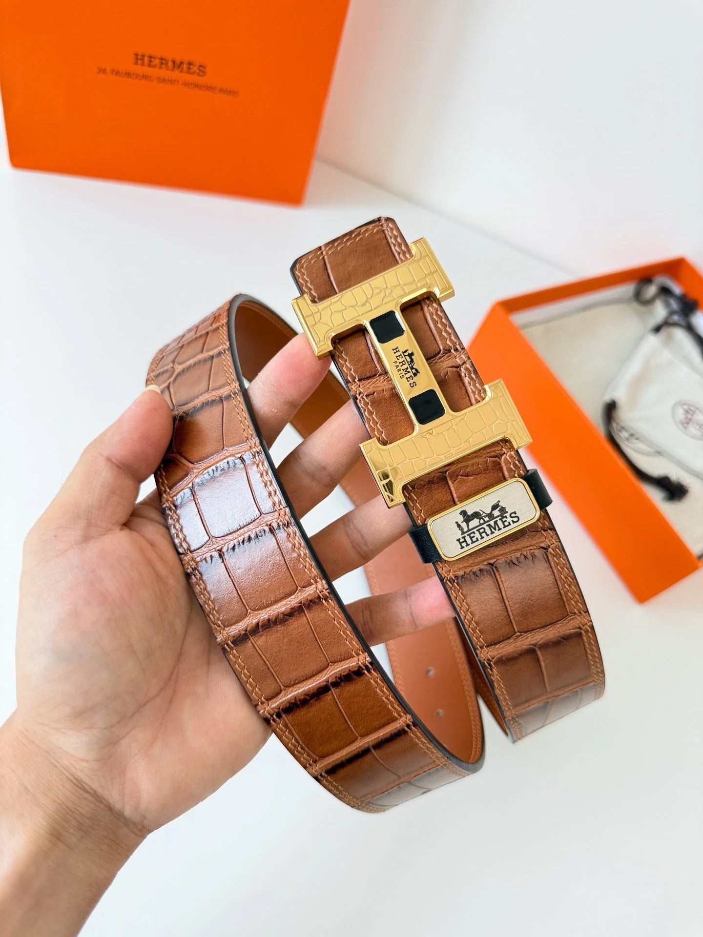 HM Constance Belt 38mm Brown Cowhide Gold Buckle 620049