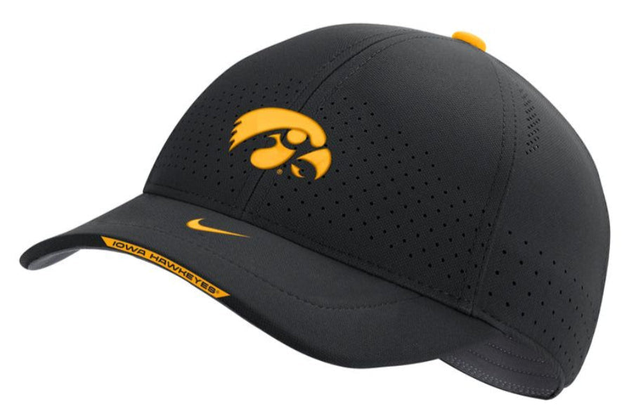 Men's Iowa Hawkeyes Black Authentic Team Issue Aerobill Flex Hat