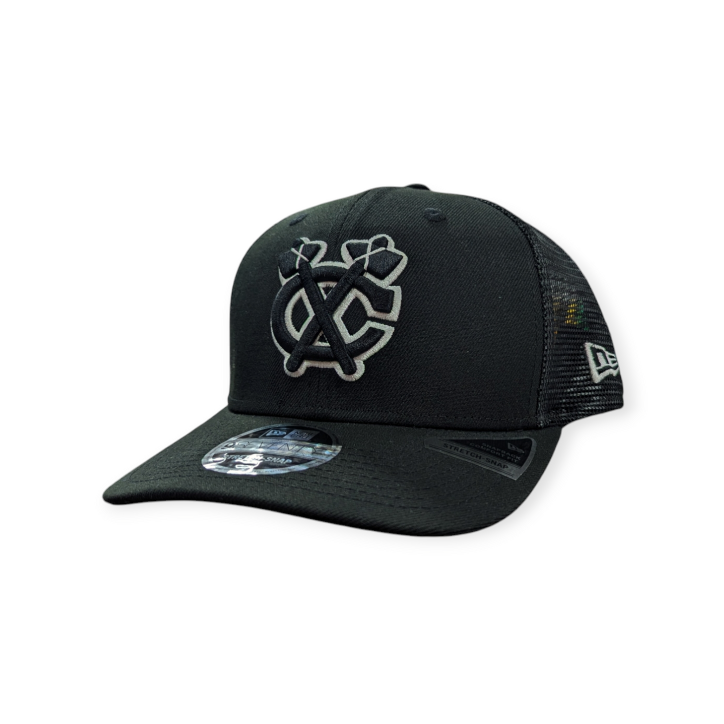 Men's Chicago Blackhawks New Era Black 2025 Winter Classic Tomahawk Logo  9SEVENTY Trucker Hat