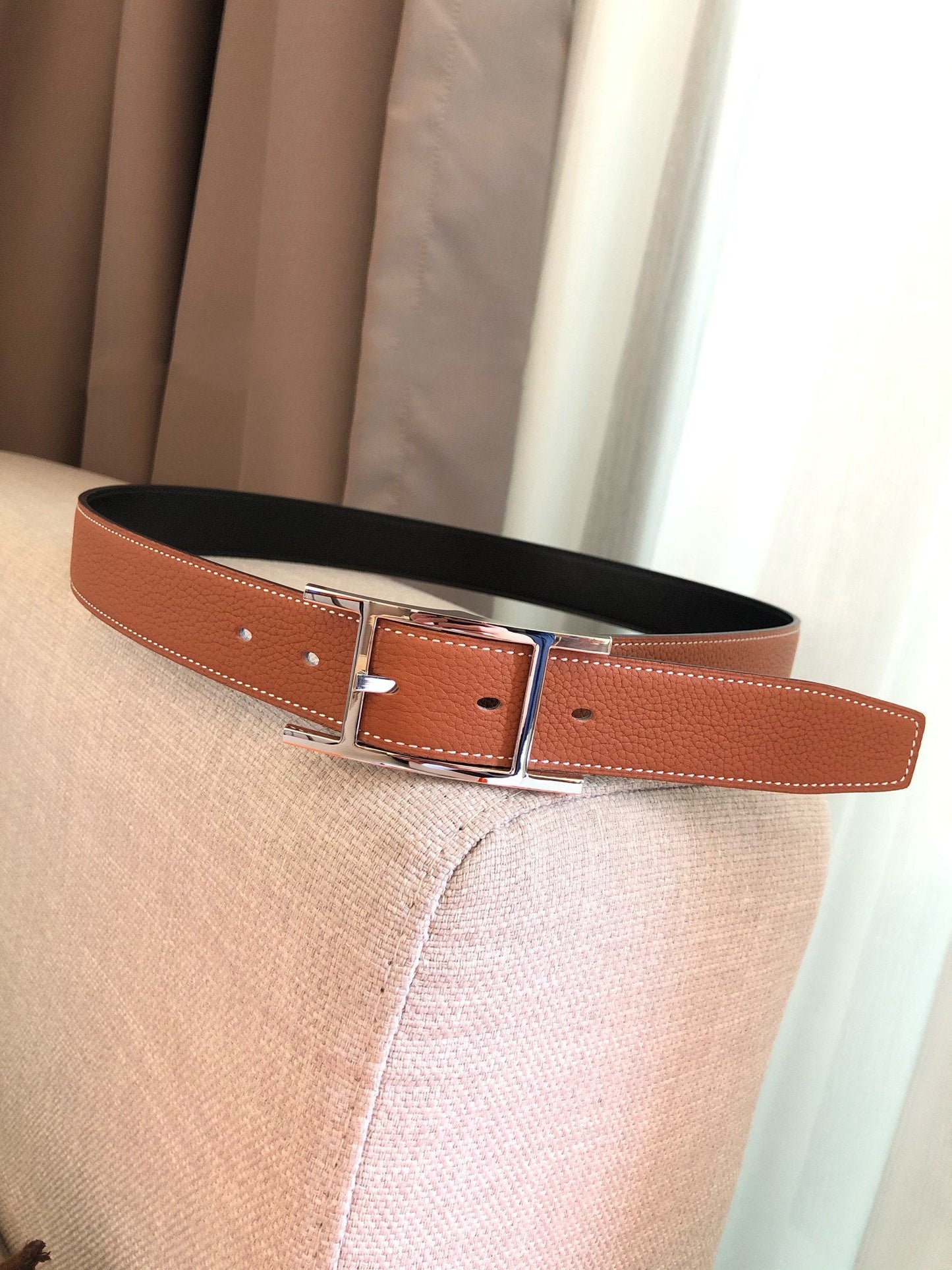 H BELT SILVER BUCKLE BROWN BLACK LEATHER REVERSIBLE 3.2CM
